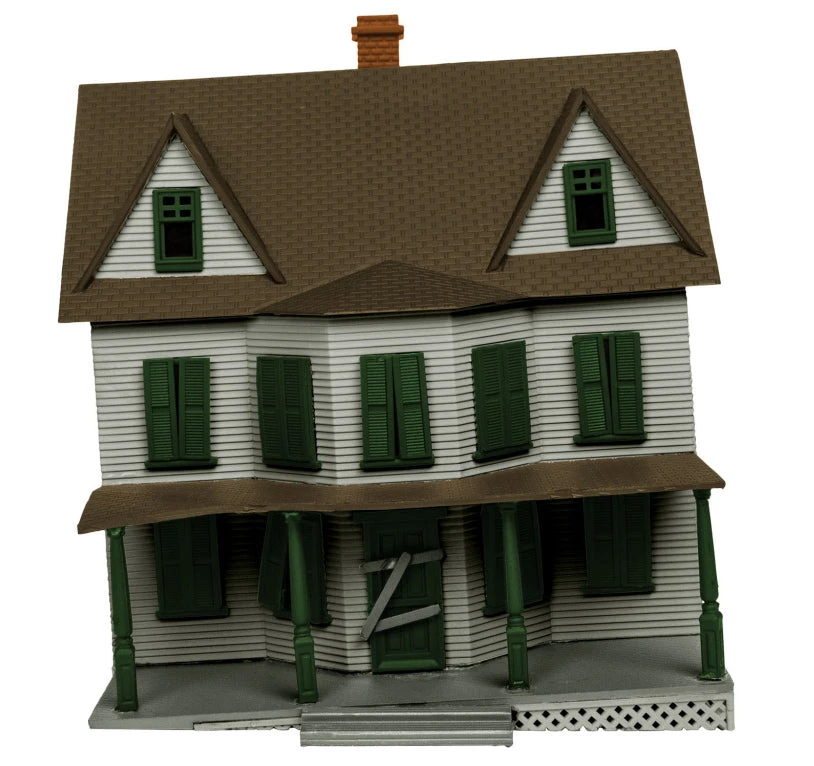 Lionel 1956100 HO Scale Haunted House Built Up Structure 3 Lionel 1956100 HO Scale Haunted House Built Up Structure