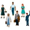 Lionel 1957160 HO Scale Figures - At The Platform