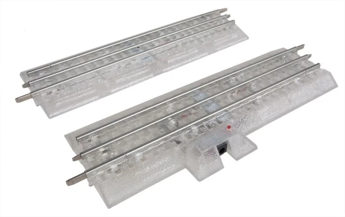 Lionel 2025070 O Gauge Lighted FasTrack Terminal Track Pack 3 Lionel 2025070 O Gauge Lighted FasTrack Terminal Track Pack