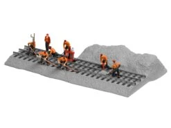 Lionel 2129050 O Gauge Operating Track Laying Crew (Plug - Expand - Play)